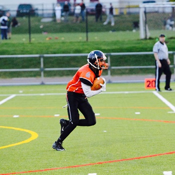 http://static.hudl.com/users/prod/4188299_1eba8a95451a425298c2f4910c27b6eb.jpg