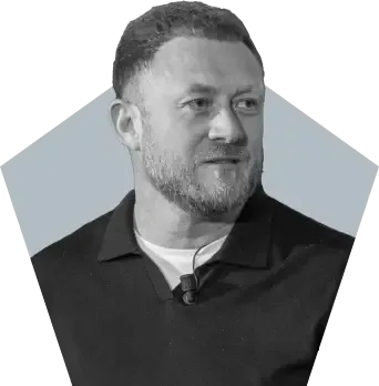 Headshot of Chris Markham