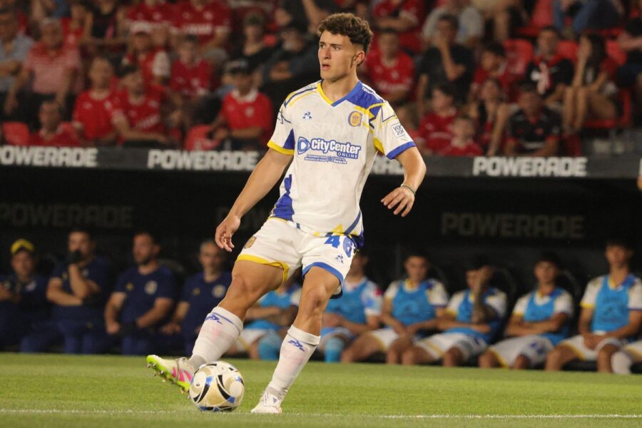 3D78MBF Argentina. 10.11.2025:  Igancio Ovando of  Rosario Central during the match of round 16th of Argentina League Soccer at Libertadores Stadium (Credit