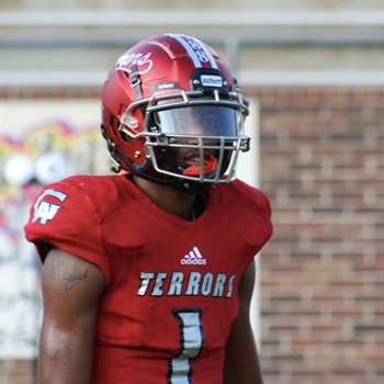 Tj Lewis Hudl Courtney collins, jeremy ylvisaker feat. hudl