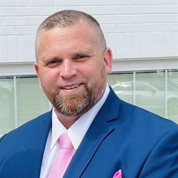 Coach Scott Fredericks