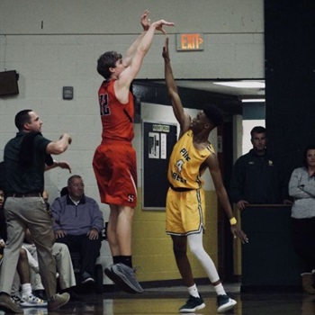 Davis Molnar
