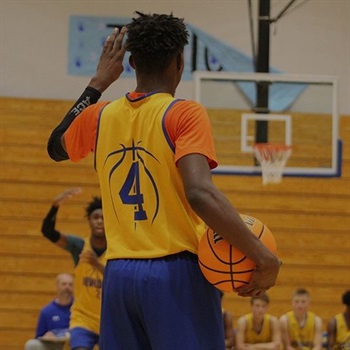 Derrick Fields