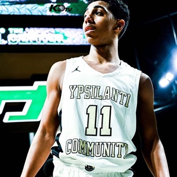 Elliott (Lucas) Henderson