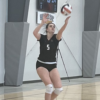 Avery Chillman - 6'3" Middle Blocker
