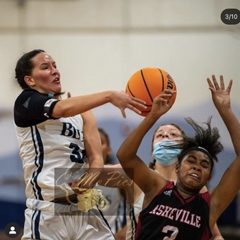 Aleigha “LA” Robinson