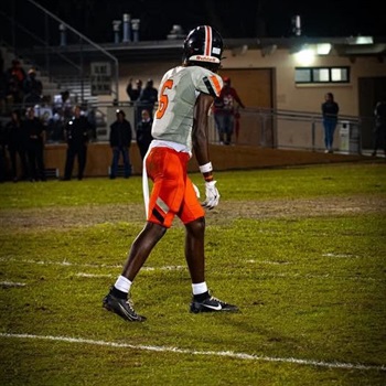 Jayren Dennis