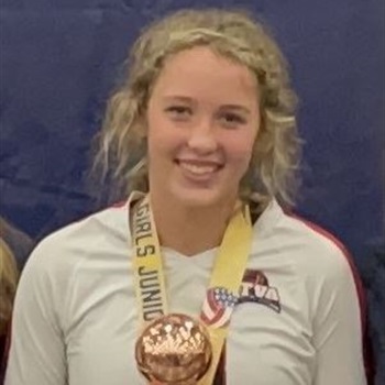 Lily Hayes's Instagram, Twitter & Facebook on IDCrawl