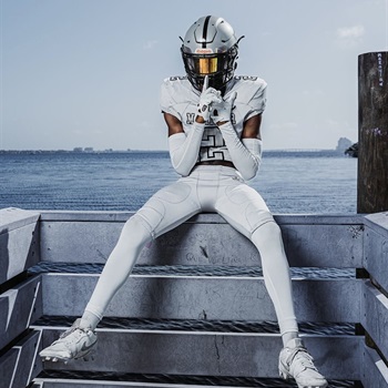 Steven Leon Carter Jr.