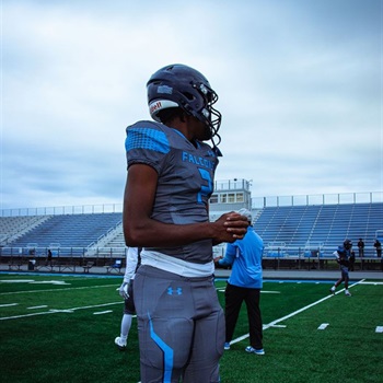 Ty' Ron Holcomb