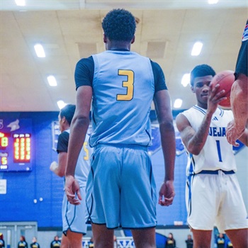 Elijah Strother