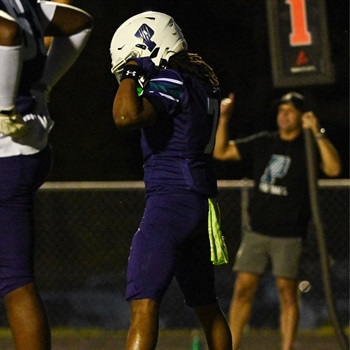 Izayah Davis