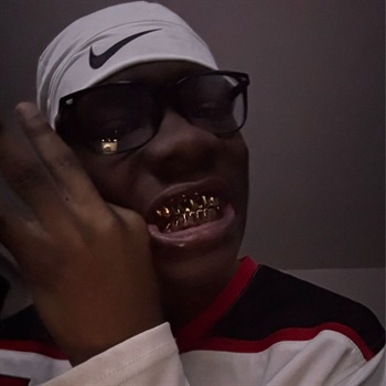 Ora “ FreakyFeet” Farlow IV