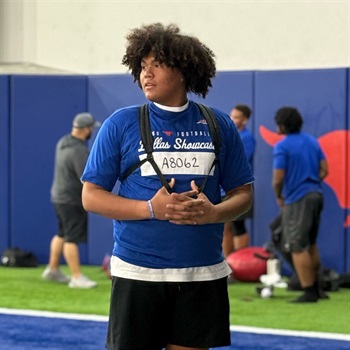 Xaveon Flemons (STUDENT)