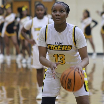 Amari Baker
