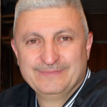 Leon M Lopez