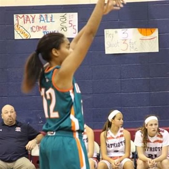 Jasmine Gholson