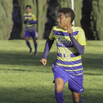 Alessandro León-Contreras