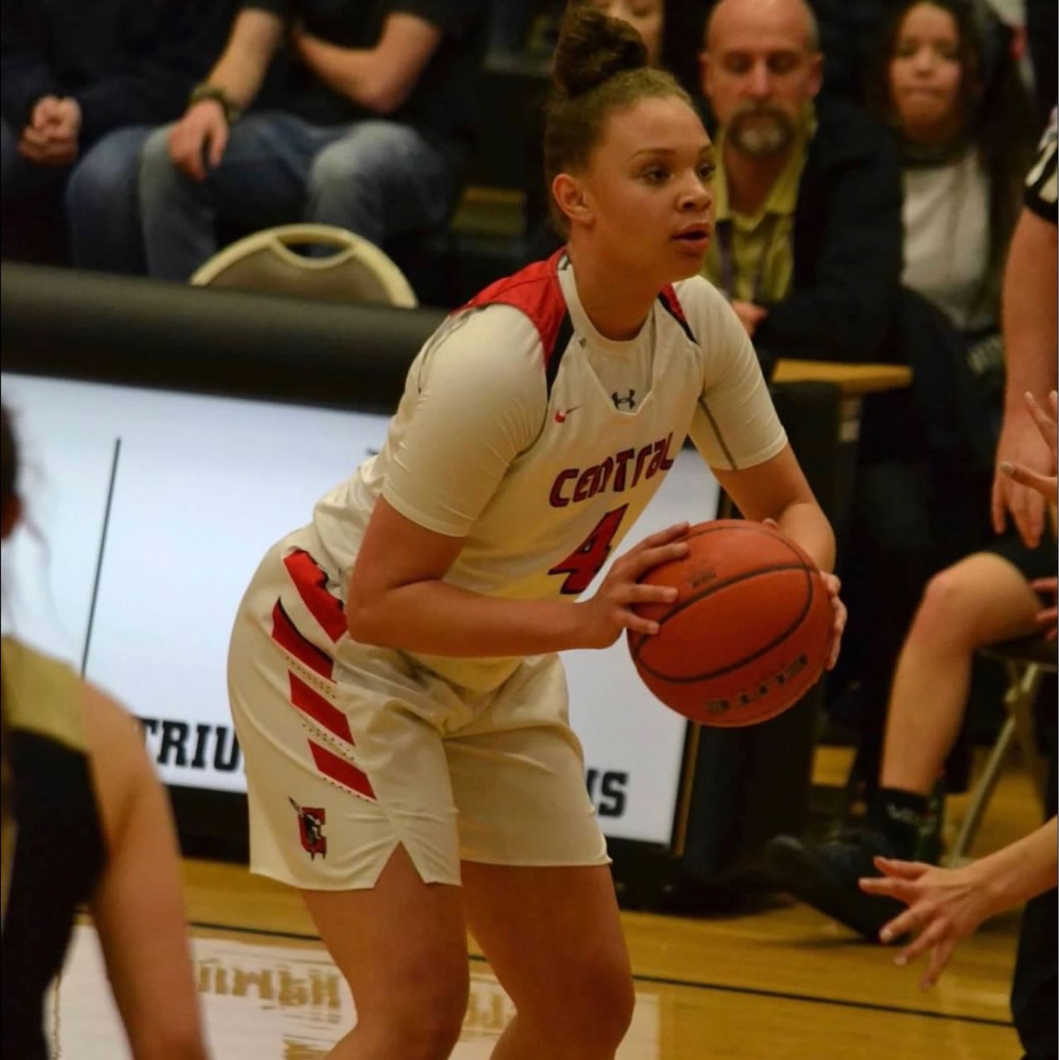 jordan jones basketball